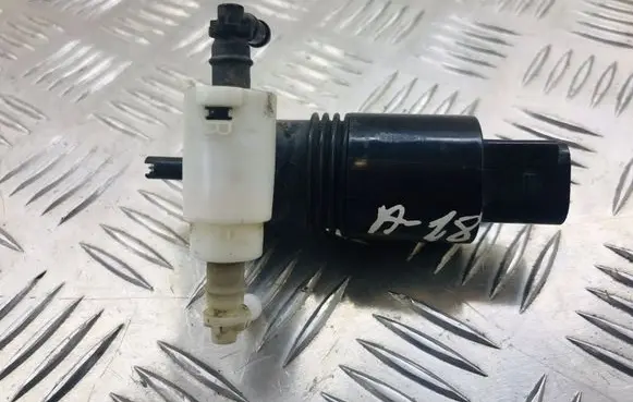 Mercedes-Benz R W251 Windscreen/windshield washer pump A1648600021