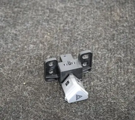 Tesla Model S Hazard light switch 600890500C