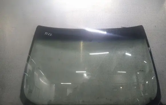 Audi 80 90 S2 B4 Front windscreen/windshield window 