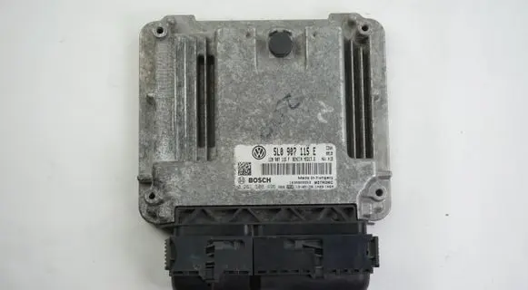 Skoda Yeti (5L) Engine control unit/module 5L0907115E 0261S08496