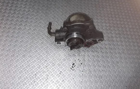 Vacuum pump
