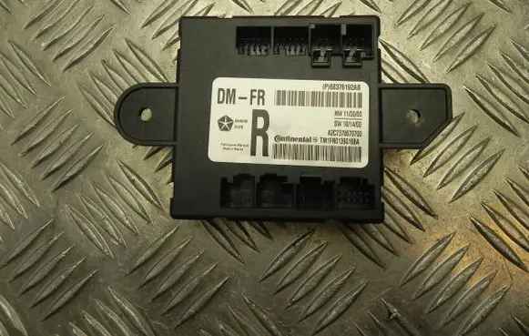 Maserati Levante Door control unit/module 68376192AB G4003