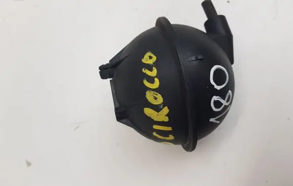 Volkswagen PASSAT B6 Vacuum air tank 7M0129808