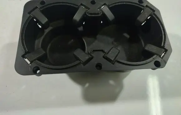 Chevrolet Captiva Cup holder 