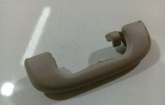 Opel Zafira A Rear interior roof grab handle 13109053