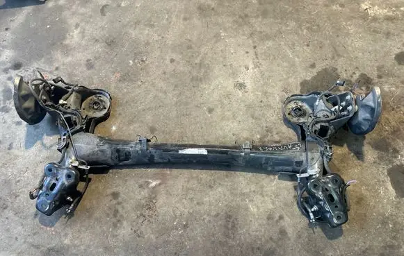Jeep Avenger Rear axle beam 
