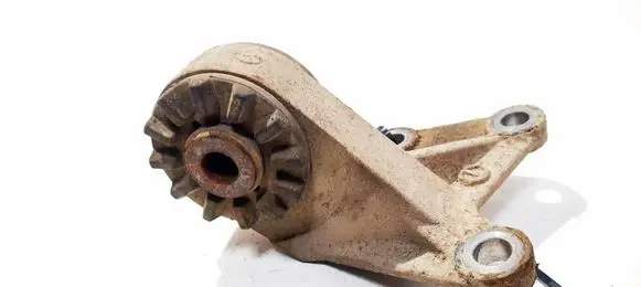 Peugeot 4007 Engine mount bracket mr589134