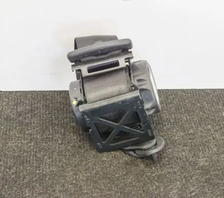 BMW M4 F82 F83 Rear seatbelt 7243309