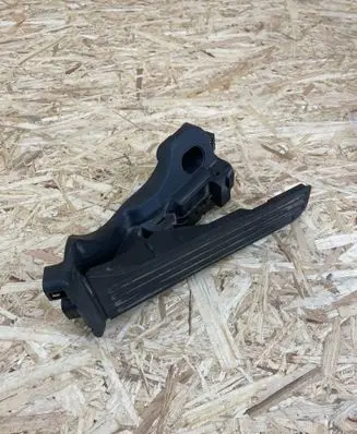 Volkswagen PASSAT B6 Accelerator throttle pedal 1K1721503P