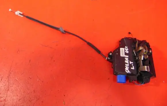 Renault Captur Rear door lock 7L0839015