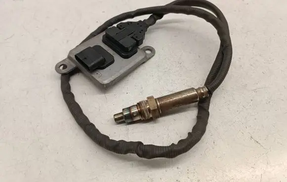 Mercedes-Benz E W212 Lambda probe sensor A0009053603 5WK96683D 0009053603