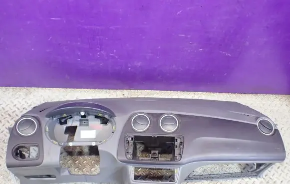 Seat Ibiza IV (6J,6P) Dashboard 6J1857067