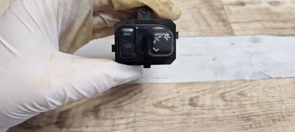 Honda Accord Wing mirror switch SEAG012M1 NH167L3364T