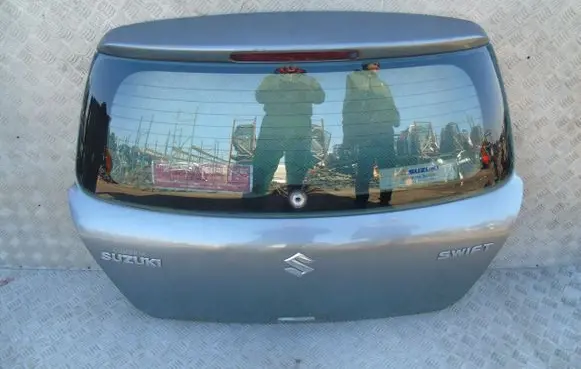 Suzuki Swift I Tailgate/trunk/boot lid