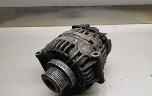 Renault Scenic I Generator/alternator 0124415014 7700434900