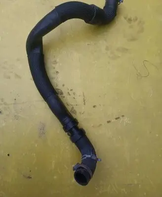 Renault Trafic III (X82) Coolant pipe/hose