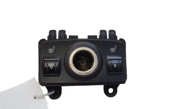 Ford C-MAX II Seat heating switch AM5T19K314AC