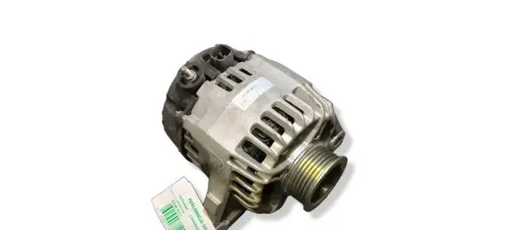 Toyota Avensis T250 Generator/alternator DAN1021