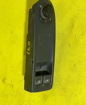 Seat Ibiza IV (6J,6P) Tailgate/trunk/boot open switch 