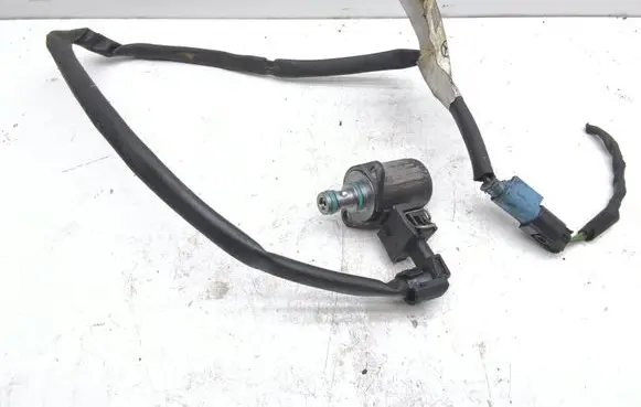 Mercedes-Benz E A207 Hydraulic servotronic pressure valve 613664