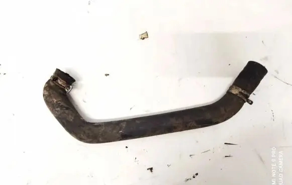 Volkswagen PASSAT B2 Engine coolant pipe/hose