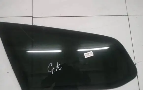 Ford Focus Rear side window