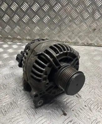 Volkswagen Golf V Generator/alternator 06F903023F