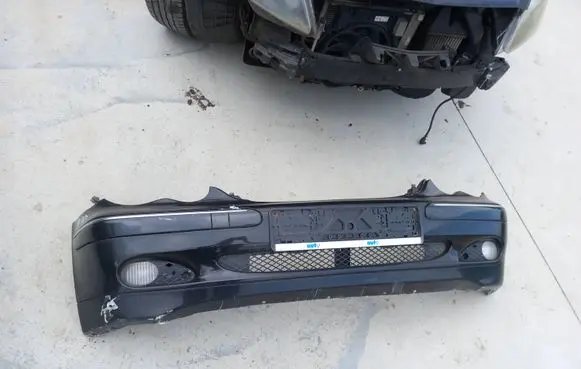 Mercedes-Benz C W203 Front bumper
