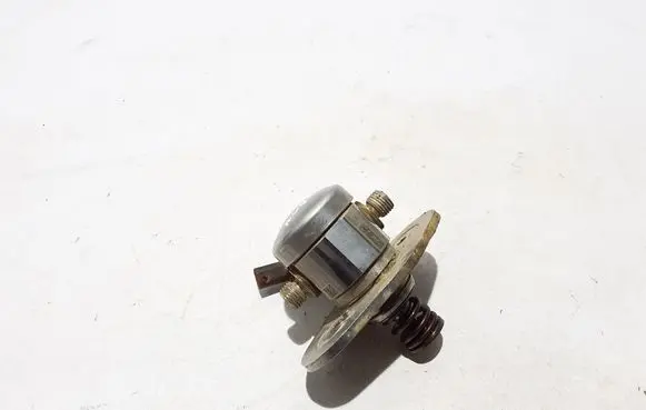BMW X5 G05 Fuel injection high pressure pump 8631642