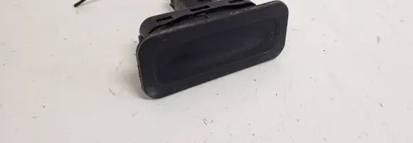 Renault Scenic I Tailgate opening switch 8200076258