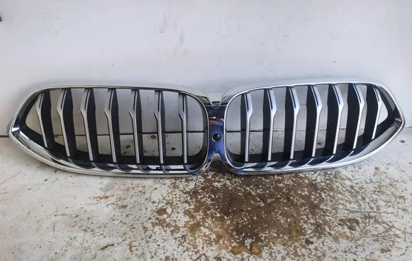 BMW 8 G16 Front grill 7449425 7449421 19297610