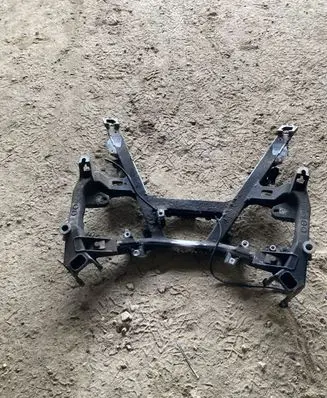 BMW 5 E39 Front subframe 31111095884 1095884