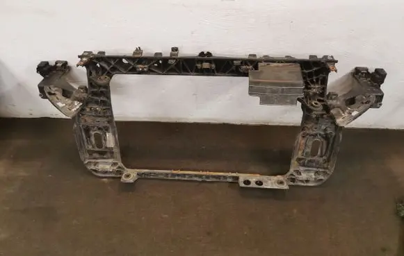 KIA Sportage Radiator support slam panel