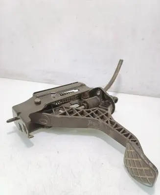 Volkswagen Golf IV Clutch pedal 1J1721059Q