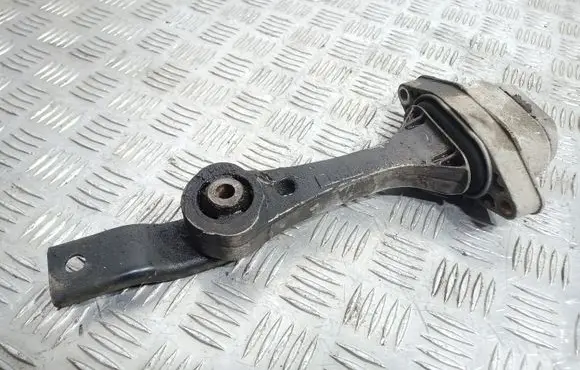 Skoda Octavia Mk1 (1U) Engine mount bracket 1J0199851