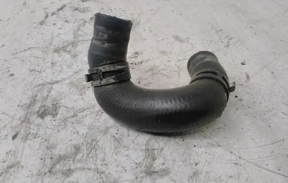 Mercedes-Benz C W204 Engine coolant pipe/hose A6512030882
