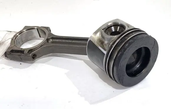 Renault Master III Piston with connecting rod 