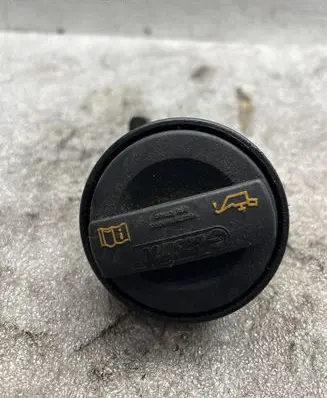 Audi A6 S6 C6 4F Oil filler cap 059103482C