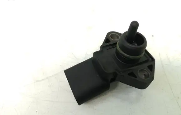 Volkswagen Golf I Air pressure sensor 038906051 0281002177