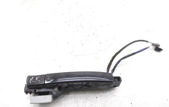 Nissan Qashqai+2 Front door exterior handle