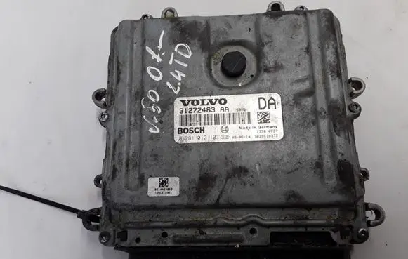 Volvo V50 Engine control unit/module 31272463