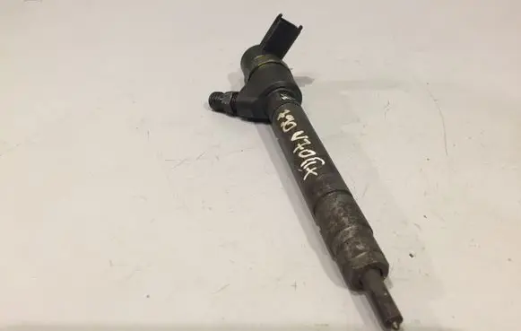 Volvo V70 Fuel injector 30777526 0445110298 0445110