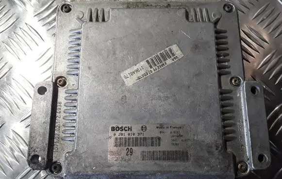 Citroen C5 Engine control unit/module 0281010371