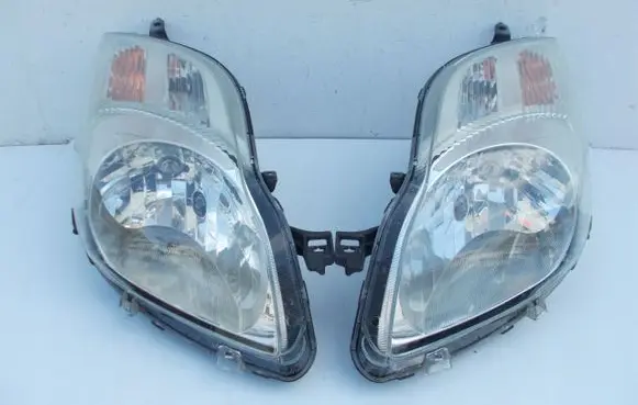 Toyota Yaris Headlights/headlamps set 