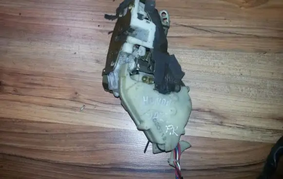 Honda Jazz Front door lock 020712