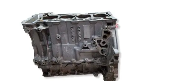 Peugeot RCZ Engine block S27649952 5G01