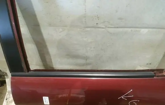 Hyundai Santa Fe Rear door glass trim molding 