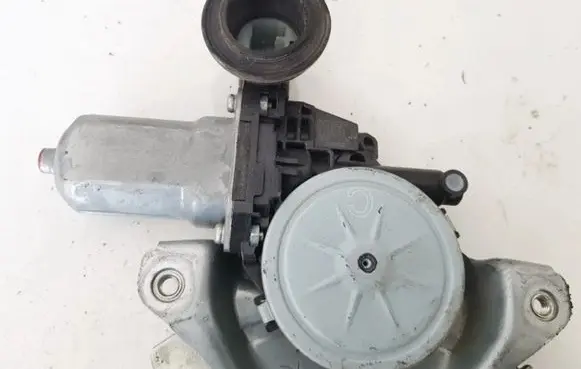 Toyota Prius (XW20) Front door window regulator motor 8572035140 85720-35140
