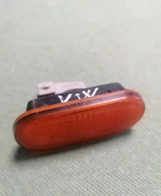 Volkswagen PASSAT B4 Front fender indicator light 3A0949117