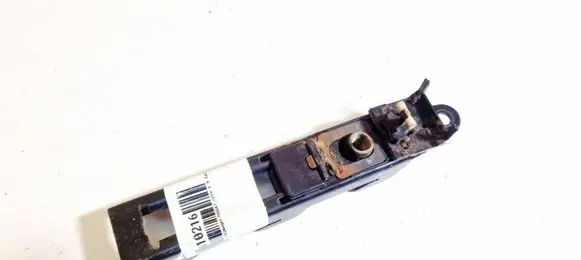 Volkswagen PASSAT B5 Seat belt adjustment rail 3b0857819b